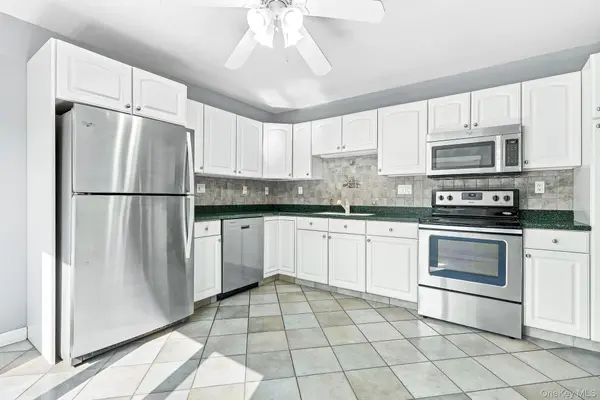 790 Heritage HLS #B, Somers, NY 10589