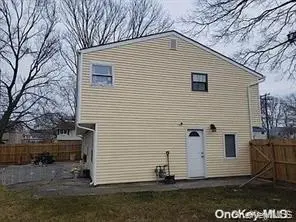 124 10th AVE, Brentwood, NY 11717