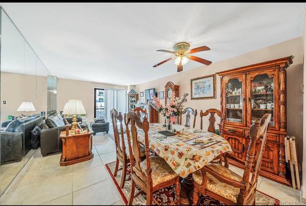 360 Shore RD #3M, Long Beach, NY 11561