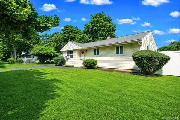 2803 Eagle AVE, Medford, NY 11763