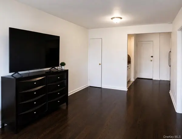 37-30 83rd ST #5L, Jackson Heights, NY 11372
