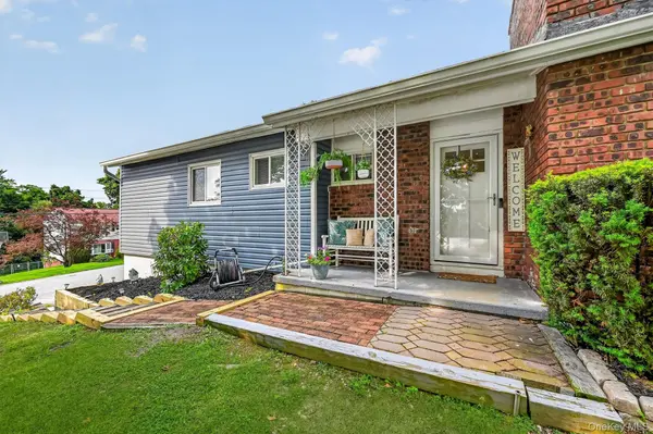 78 High Acres DR, Poughkeepsie, NY 12603