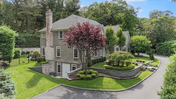 1481 N Country RD, Wading River, NY 11792