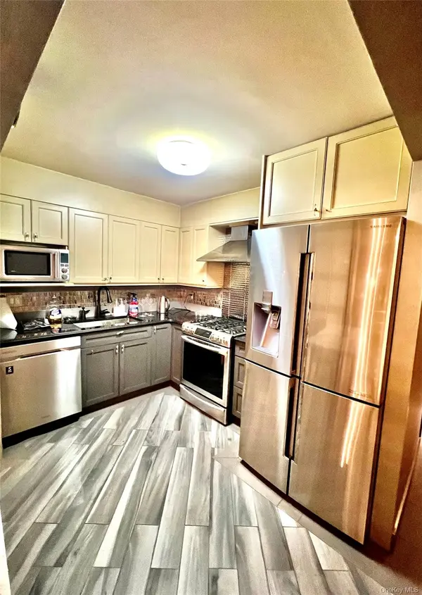 210-19 26th AVE #TL, Bayside, NY 11360