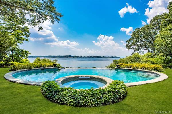 10 Hicks LN, Port Washington, NY 11050