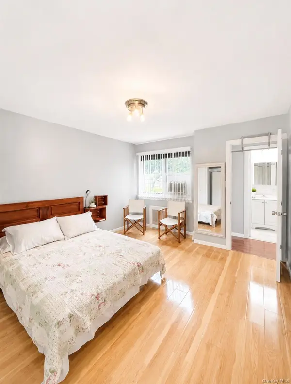 15054 Melbourne AVE #1R, Flushing, NY 11367