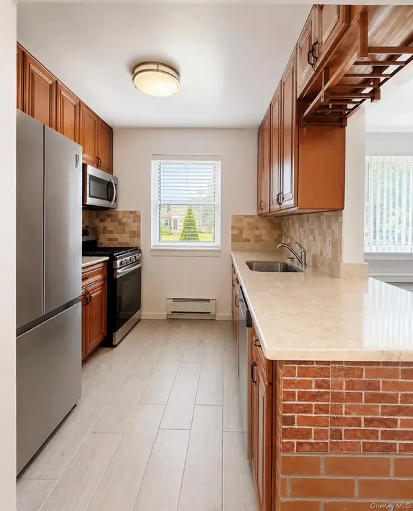 15054 Melbourne AVE #1R, Flushing, NY 11367