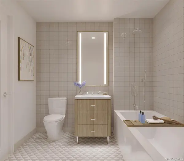 2401 Queens PLZ #704, Long Island City, NY 11101