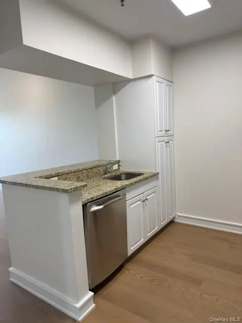100 New Roc City PL #317, New Rochelle, NY 10801