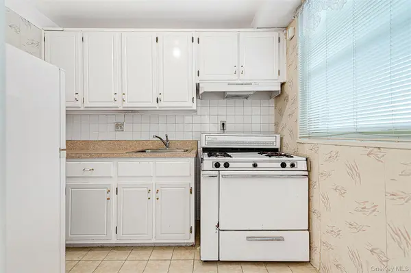 97-37 63rd RD #2B, Rego Park, NY 11374