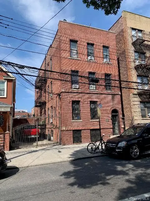 37-38 104th ST, Corona, NY 11368