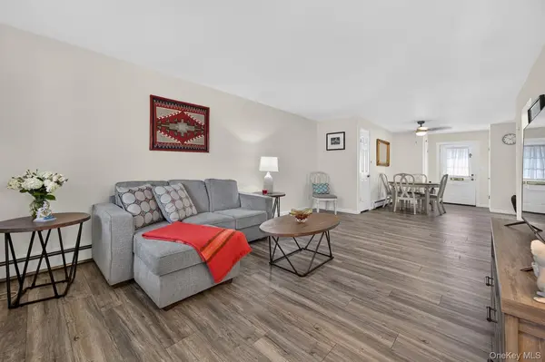 2 Anchorage #5A, Oyster Bay, NY 11771