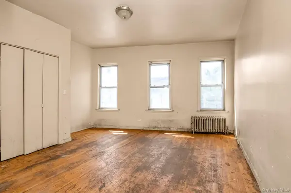 1129 E Tremont AVE, Bronx, NY 10460