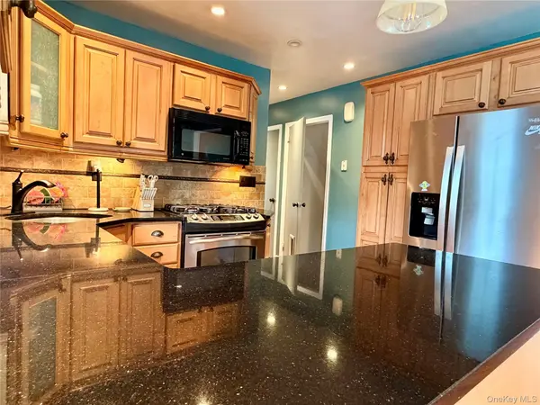 2993 Brower AVE, Oceanside, NY 11572