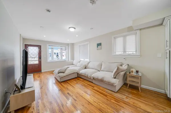 2858 Sampson AVE, Bronx, NY 10465
