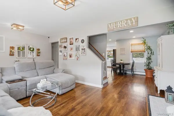 344 N Ontario AVE, Lindenhurst, NY 11757