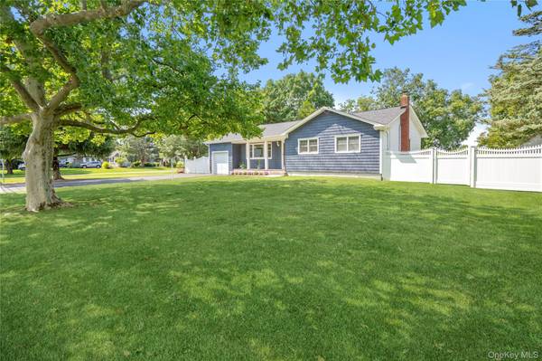 48 Newport Beach BLVD, East Moriches, NY 11940