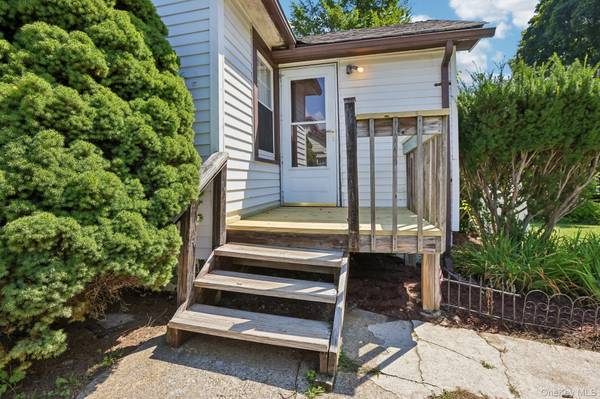92 Walton TER, Monroe, NY 10950
