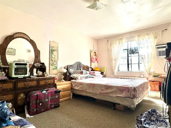 97-33 42nd AVE, Corona, NY 11368