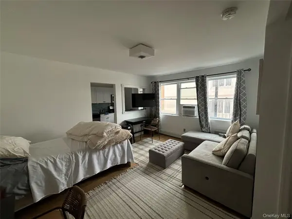 251-255 W Broadway #203, Long Beach, NY 11561