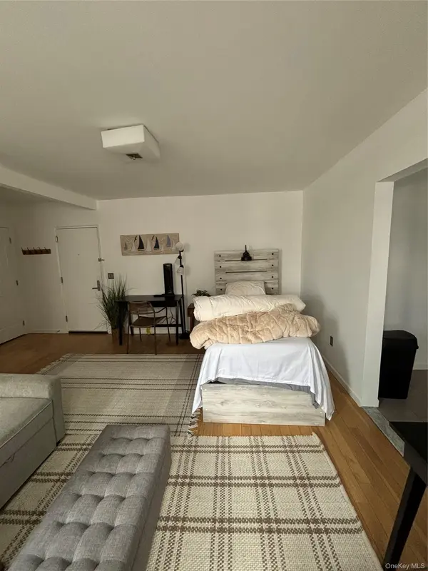 251-255 W Broadway #203, Long Beach, NY 11561