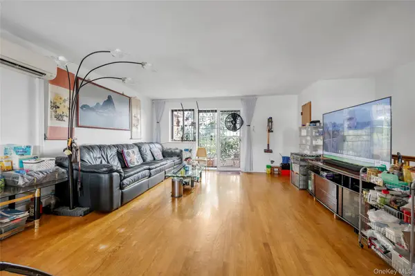 74-49 Calamus AVE #51, Elmhurst, NY 11373