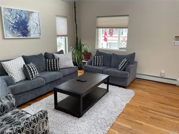 40 Malone AVE, Long Beach, NY 11561
