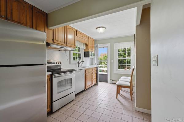 254 Sparkle RD, Yorktown Heights, NY 10598