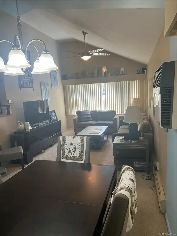 4139 248th ST, Little Neck, NY 11363