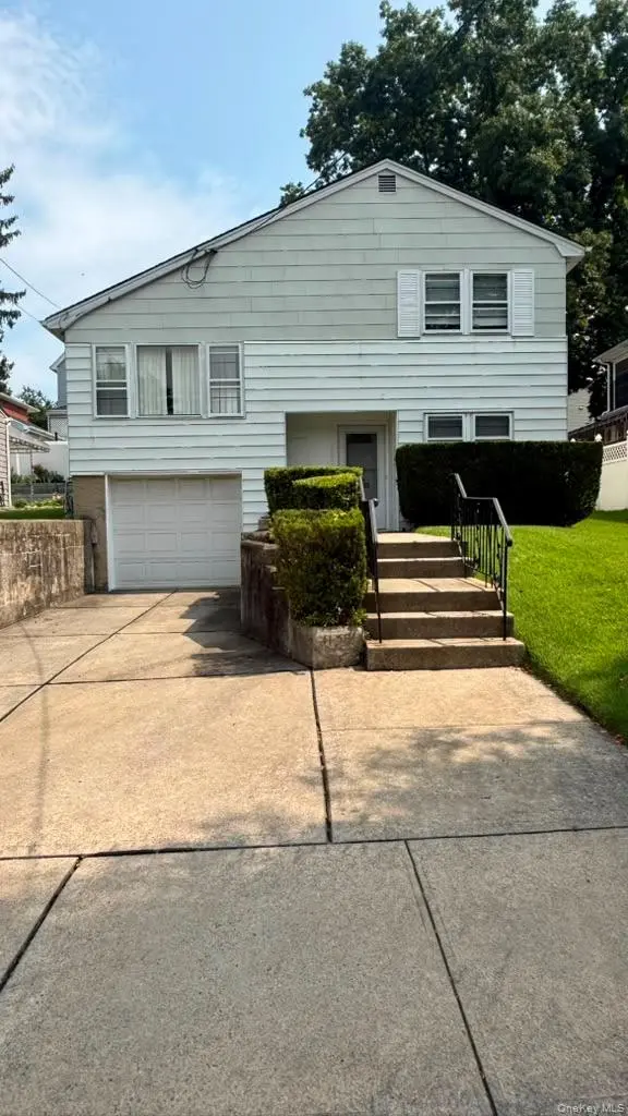 4139 248th ST, Little Neck, NY 11363