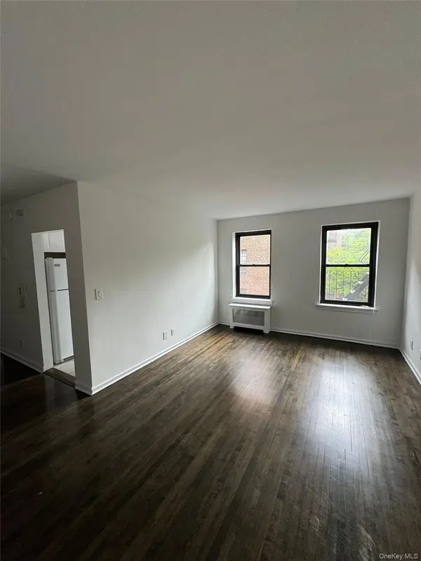 65 Old Mamaroneck RD #4R, White Plains, NY 10605