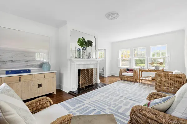 1 Bishop AVE, Westhampton, NY 11977