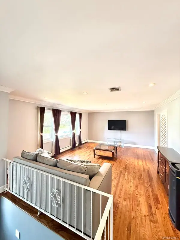 19 Pittsford WAY, Nanuet, NY 10954
