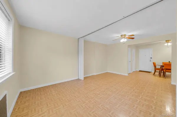 139-05 85 DR #5E, Briarwood, NY 11435
