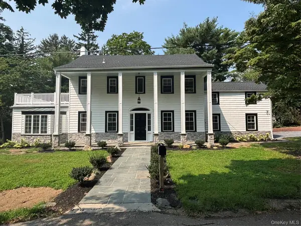 28 Wayaawi AVE, Bayville, NY 11709
