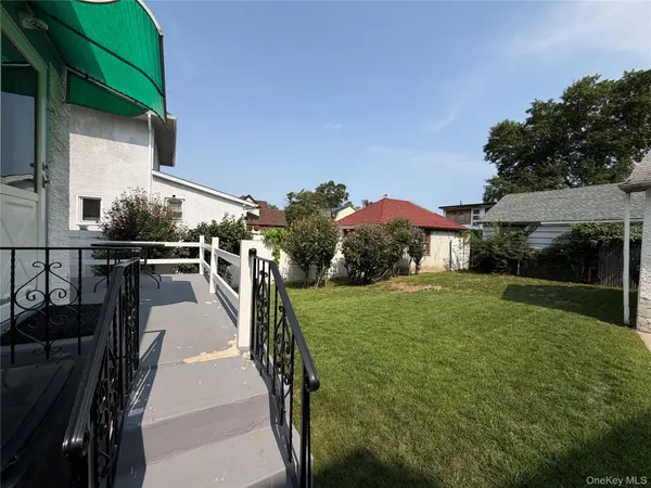 22015 101st AVE, Queens Village, NY 11429