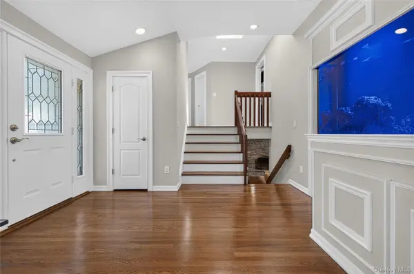 1 Ryan CT, Syosset, NY 11791