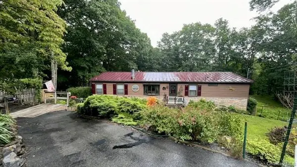231 Traverse RD, Other, PA 18328