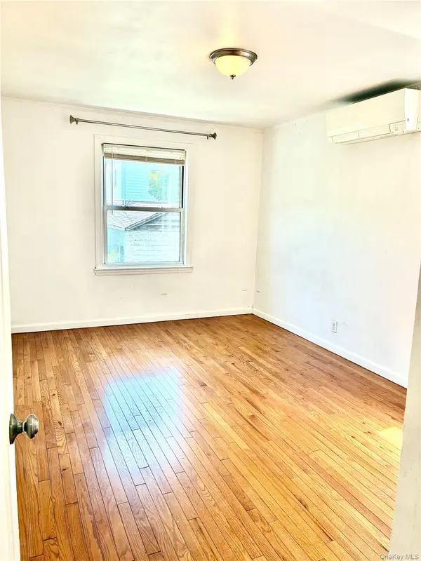 77-47 166th ST ##2, Fresh Meadows, NY 11366