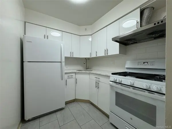 6139 168th ST #2F, Fresh Meadows, NY 11365