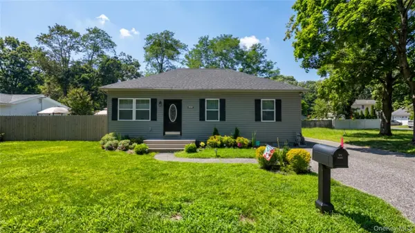 268 Beaver DR, Mastic Beach, NY 11951