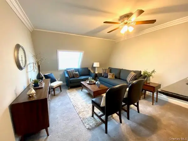 1427 Broadway AVE #273F, Hewlett, NY 11557