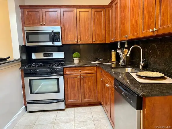 1427 Broadway AVE #273F, Hewlett, NY 11557