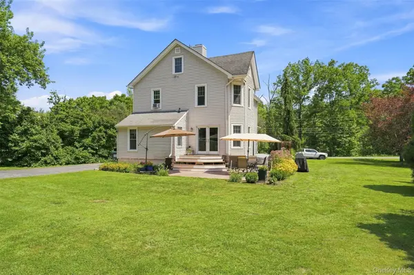 8 Berea RD, Walden, NY 12586