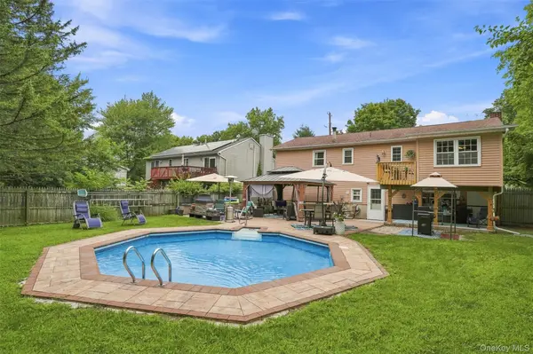 3 Edmunds LN, Walden, NY 12586
