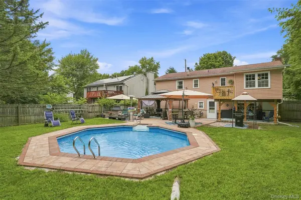 3 Edmunds LN, Walden, NY 12586