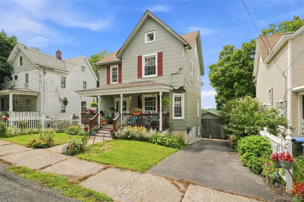 49 Gladstone AVE, Walden, NY 12586