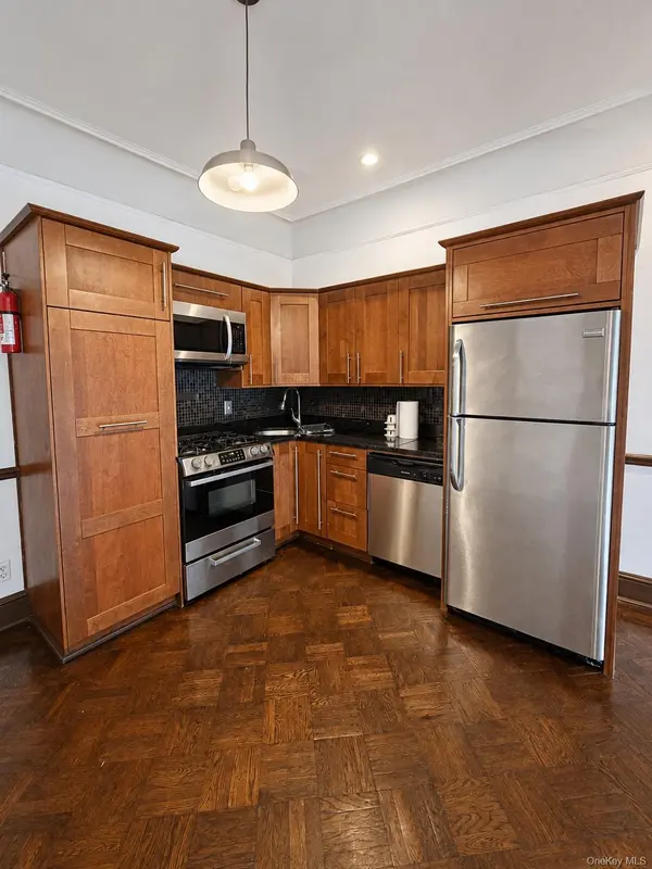 817 Lincoln PL, Brooklyn, NY 11216