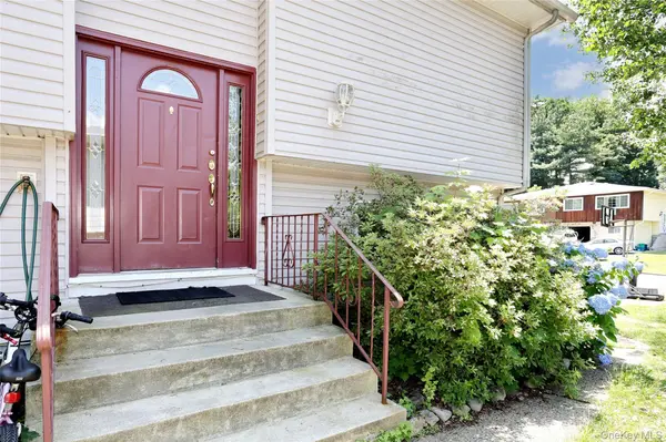 11 Phyllis DR, Pomona, NY 10970