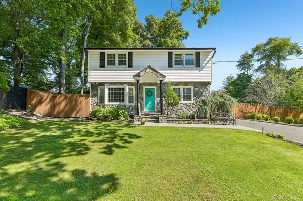 103 Harvard AVE, Smithtown, NY 11787